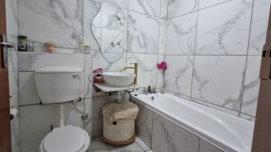  Bedroom Property for Sale in Tokai Western Cape